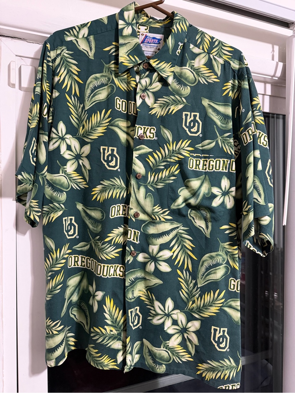 reyn spooner Green & Yellow Oregon Ducks Floral Camp Shirt